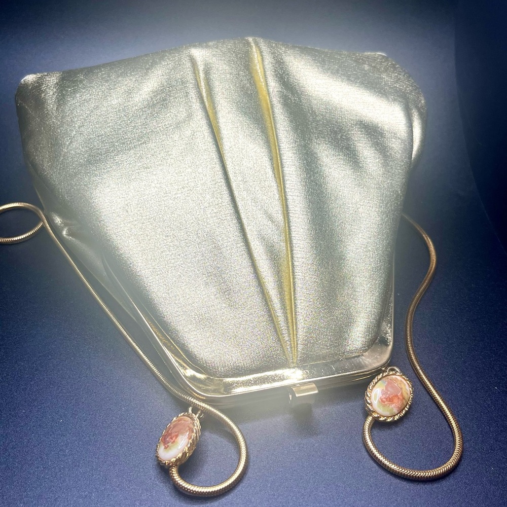 Vintage Andé gold evening bag kiss lock clutch chain strap 1950s 1960s glam - Picture 4 of 12
